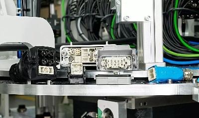 非标定制太慢？浩亭 Han-Modular® 像搭积木一样配柜子